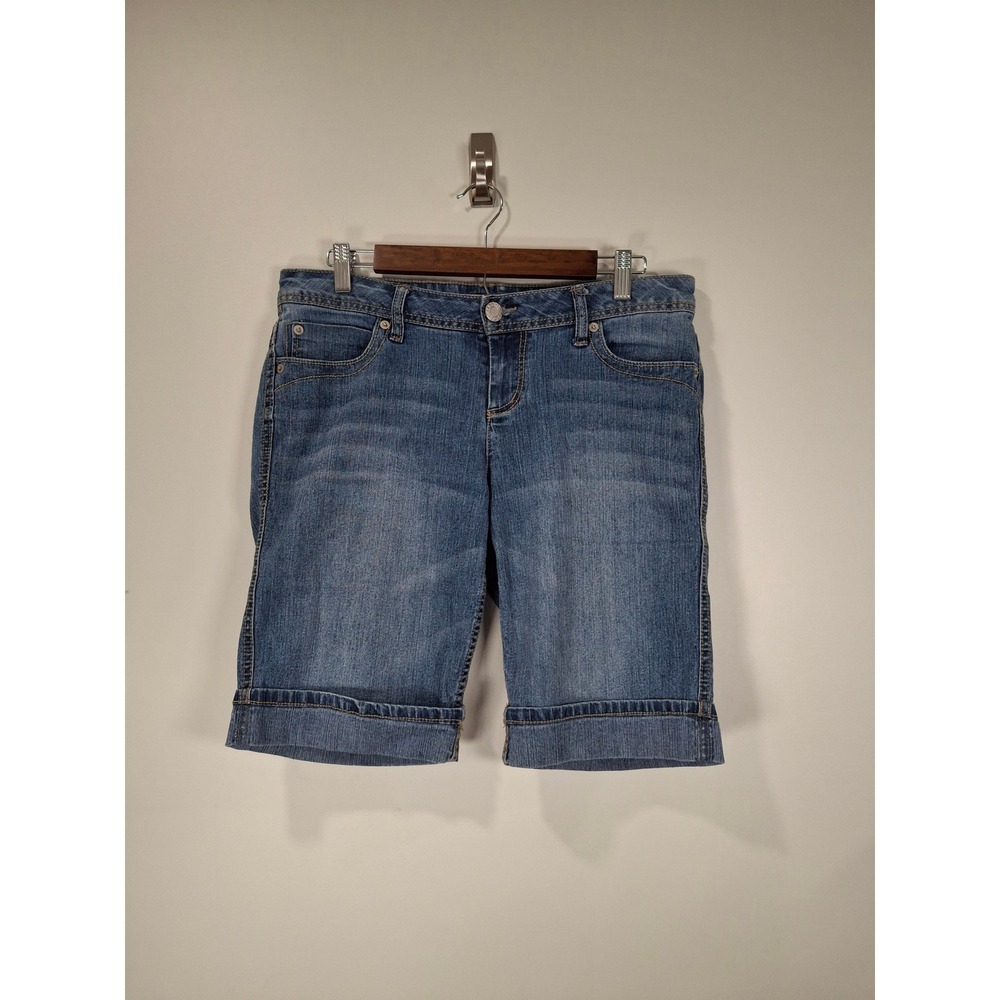 SO Wear It Declare It Womens Denim Bermuda Shorts Medium Wash Cuffed Size 11